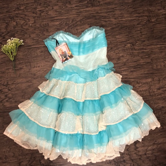 ❌Sold❌ Betsey Johnson Prom Ruffle Dress - Picture 6 of 9